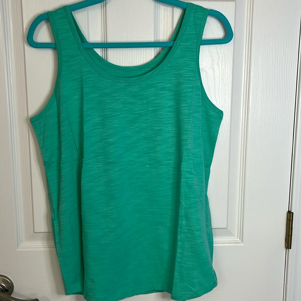 BELLE beach NWOT by Kim gravel Sugnet scoopneck tank top size medium